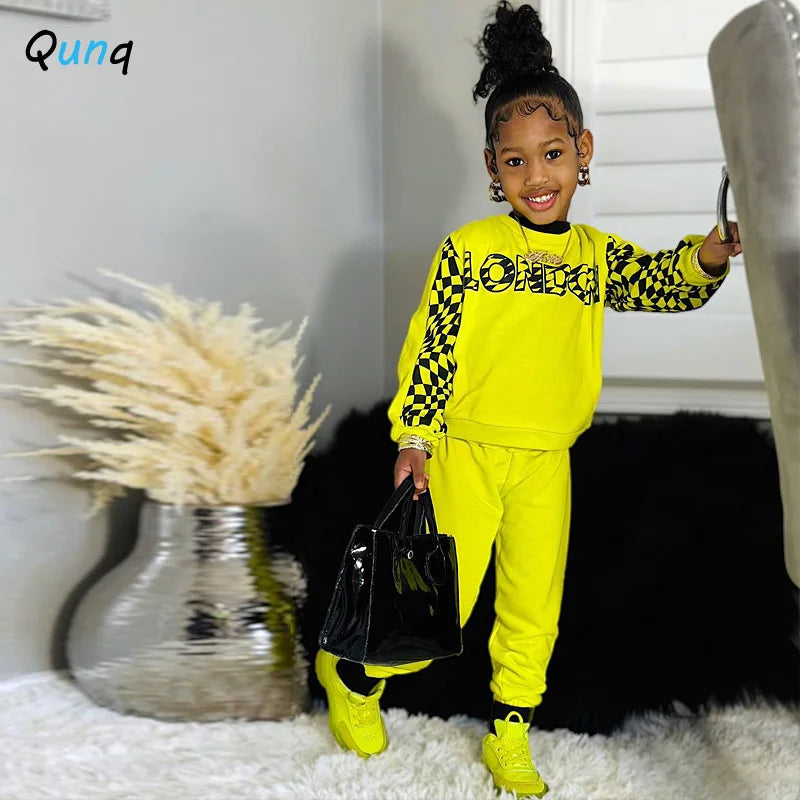 New Girl's Leisure Sports Print Letter kids Two piece Set