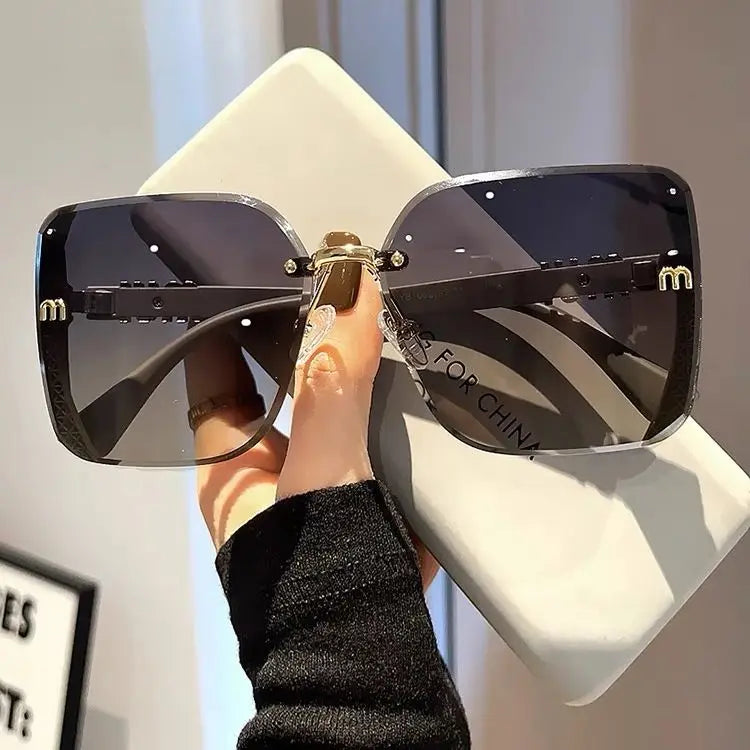 2024 New Fashion Cool Sunglasses Women Luxury Brand